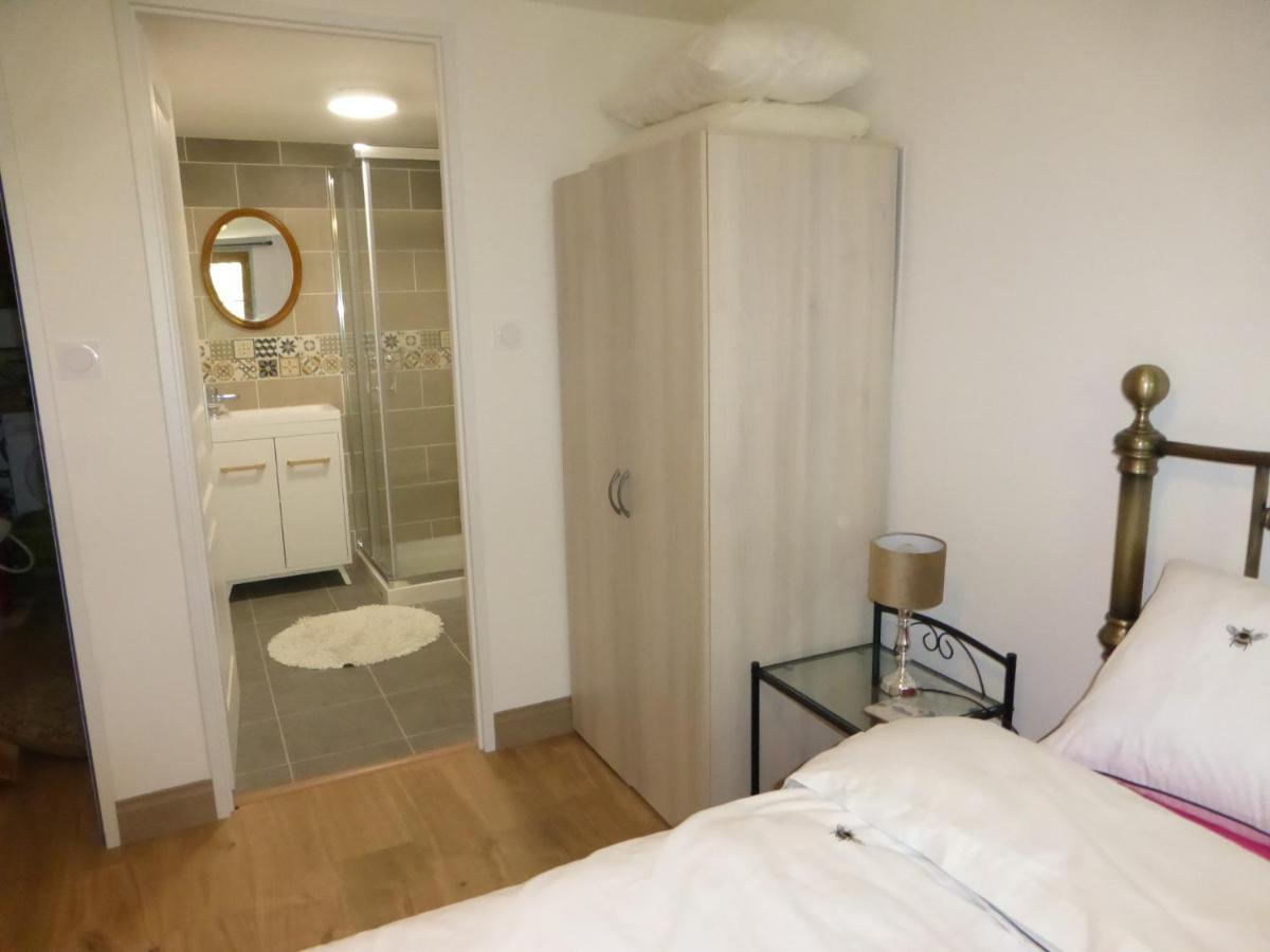 Chez Kate Bed & Breakfast Charroux  Ngoại thất bức ảnh